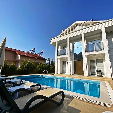 וילה Cihan Villa, Oezel Havuzlu,