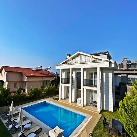 וילה Cihan Villa, Oezel Havuzlu, פאטהיה