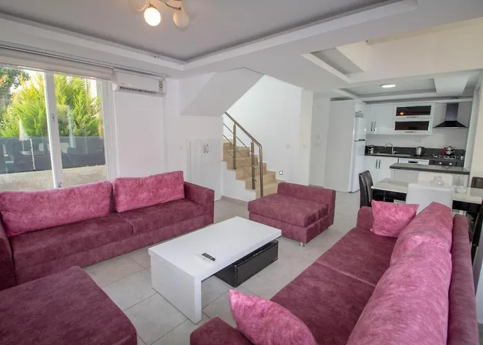 Cihan Villa, Oezel Havuzlu, וילה